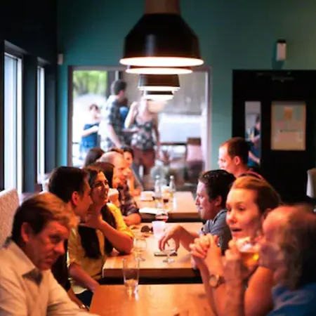 Wren Urban Nest فندق