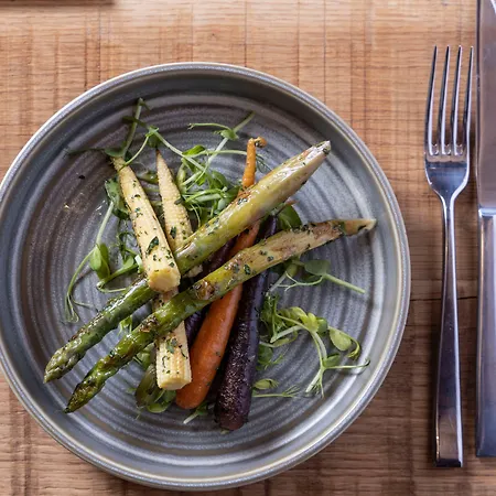 Отель Wren Urban Nest 4*