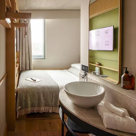 Wren Urban Nest 4*