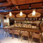 Wren Urban Nest فندق