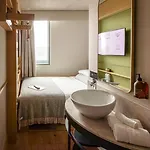 Wren Urban Nest 4*
