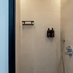 Wren Urban Nest 4*