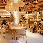 Wren Urban Nest 4*
