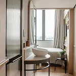 Wren Urban Nest 4*