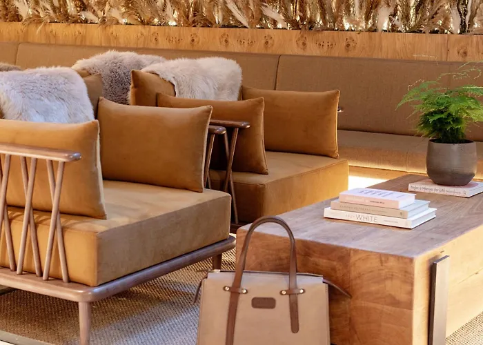 Hotel Wren Urban Nest